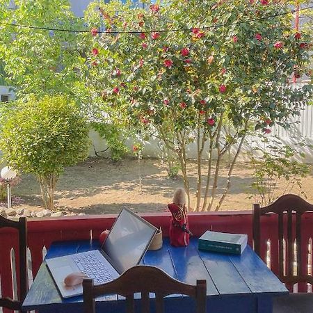Cottage Коттеджи С Балконом コブレチ エクステリア 写真