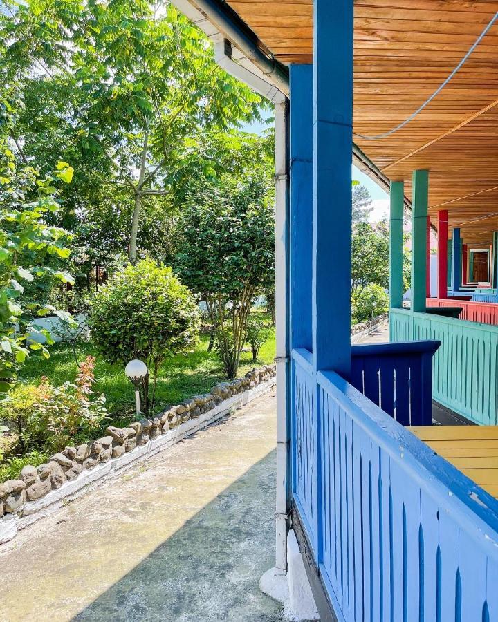 Cottage Коттеджи С Балконом コブレチ エクステリア 写真